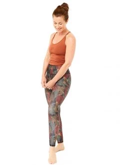 Mandala Studio Cropped Top (Chocolate Truffes) All Tops